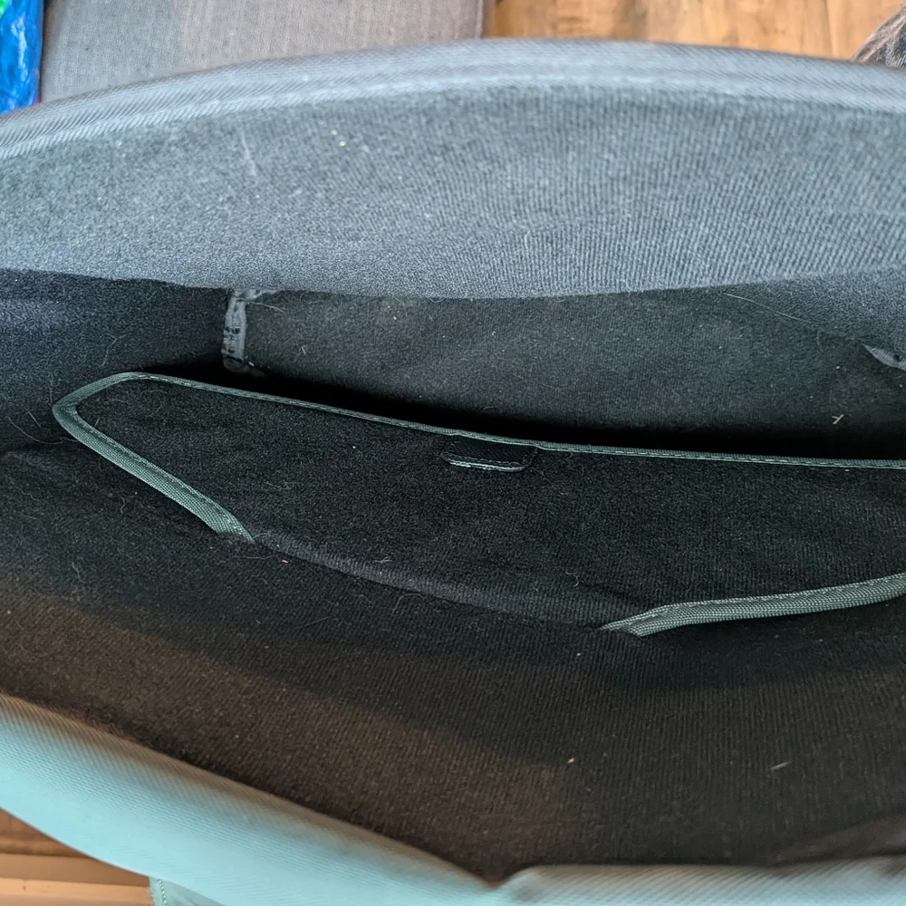 Bose Messenger Bag - Black Perforated Tech Bag / SoundDock Accessory